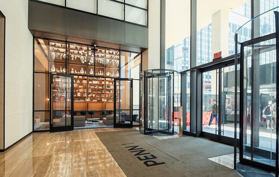 More Photos Of PENN 1, New York Office For Lease