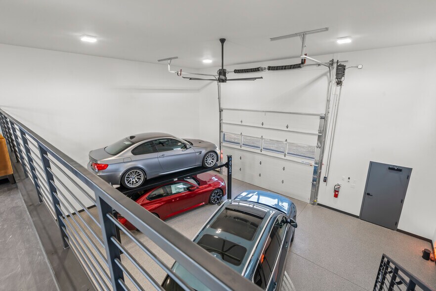 More Photos Of 4477 34th Ave, Cincinnati Self Storage For Sale