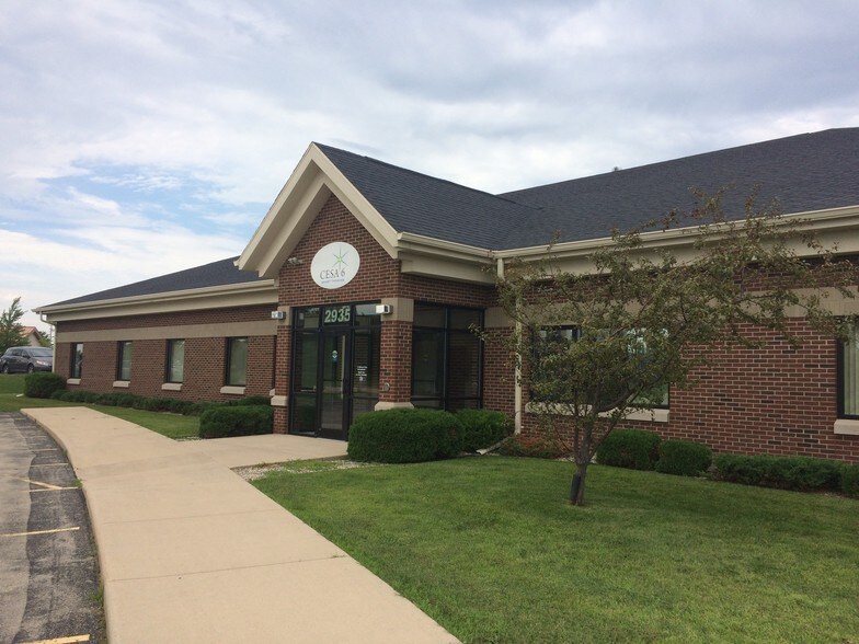 More Photos Of 2935 Universal Ct, Oshkosh Medical For Lease