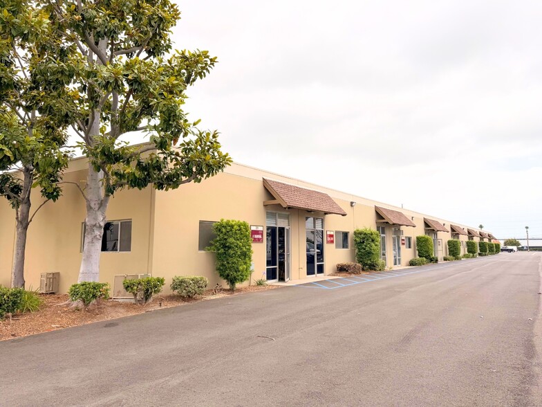 More Photos Of 3602-3628 W Pendleton Ave, Santa Ana Manufacturing For Lease