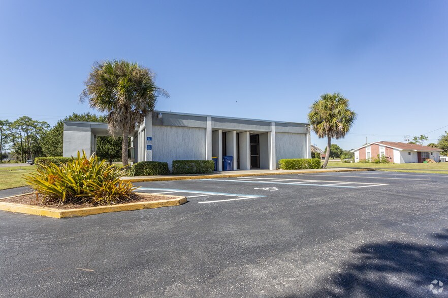 More Photos Of 1300 N 15th St, Immokalee Bank For Sale