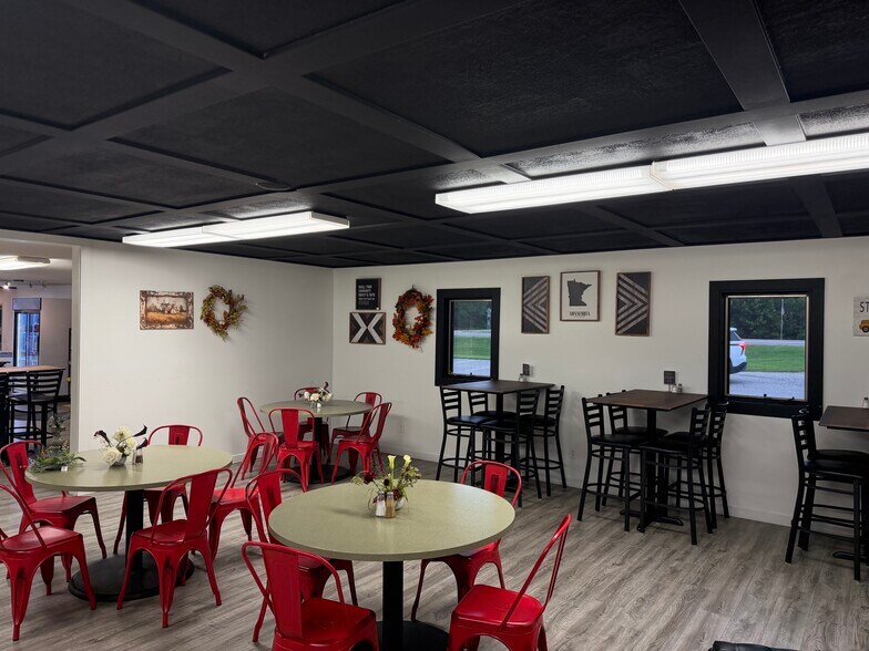 More Photos Of 410 MN-60 Hwy, Elysian Storefront For Sale