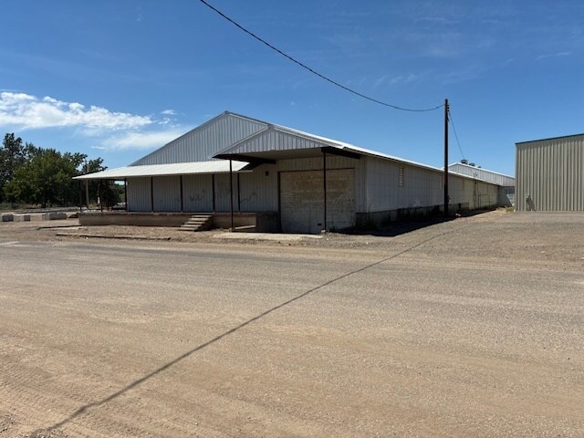 More Photos Of 209 E 3rd St, Weiser Warehouse For Lease