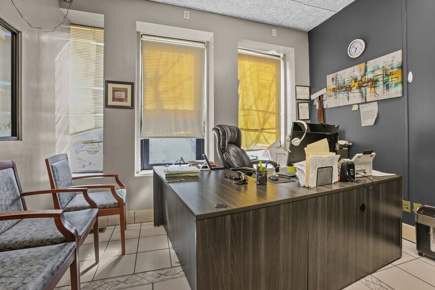 More Photos Of , Minneapolis General Retail For Sale