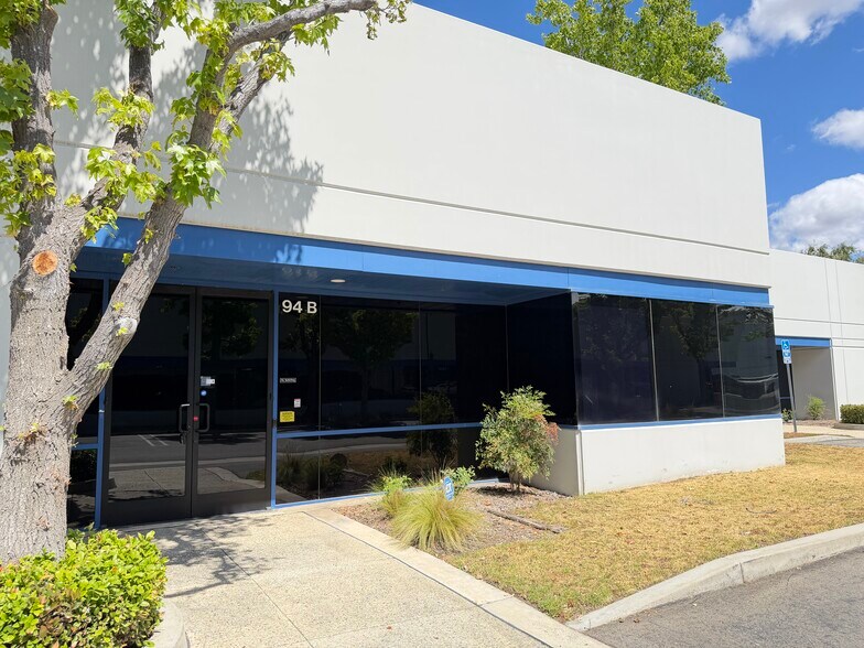 More Photos Of 94 W Cochran St, Simi Valley Research And Development For Sale