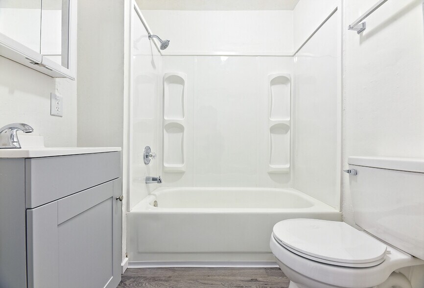 More Photos Of 1808 Spring St, Medford Apartments For Sale