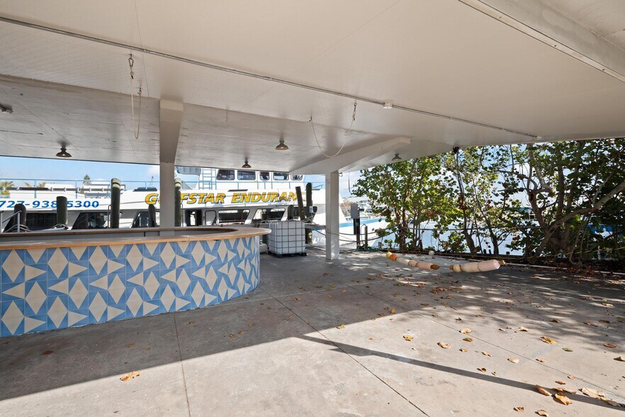 More Photos Of 810 Dodecanese Blvd, Tarpon Springs Marina For Sale