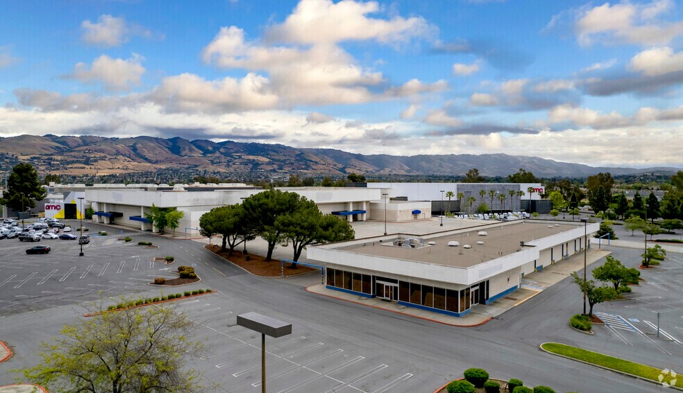 More Photos Of 2180 Eastridge Loop, San Jose Department Store For Sale
