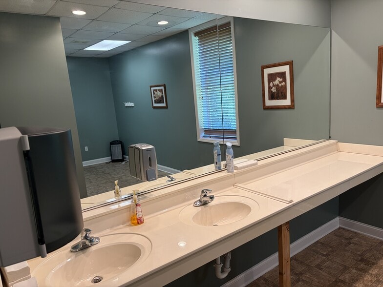 More Photos Of 413 Polkville Rd, Shelby Religious Facility For Sale
