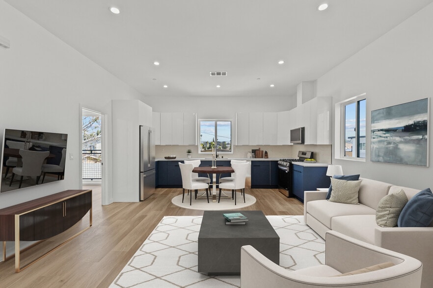 More Photos Of 2921 S Burnside Ave, Los Angeles Apartments For Sale