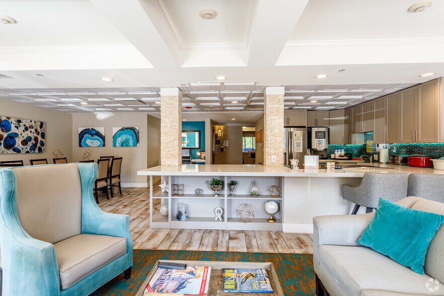 More Photos Of 1027 Washington Ave, Golden Apartments For Lease