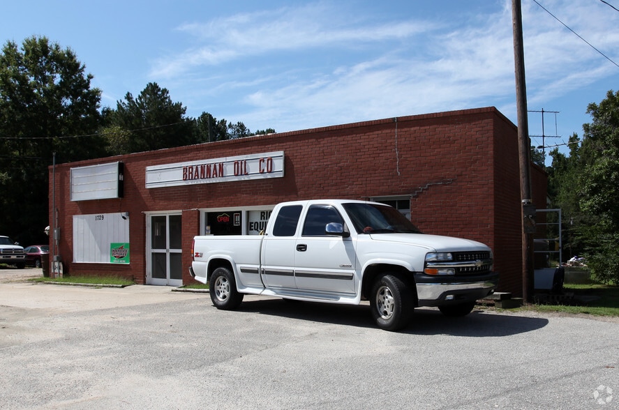 More Photos Of 1729 N Arendell Ave, Zebulon Auto Repair For Lease