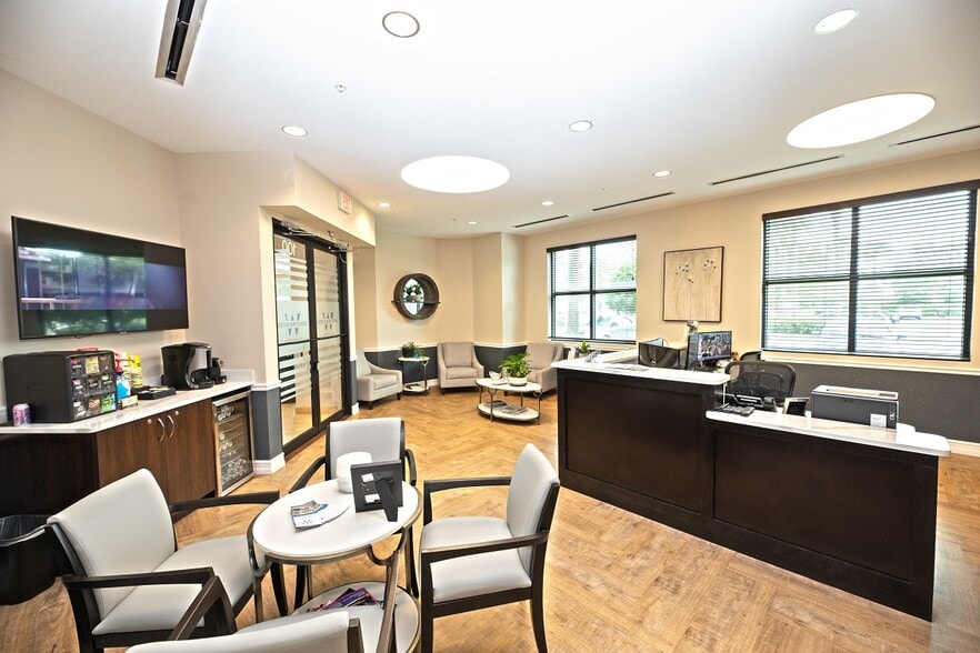 More Photos Of 1860 SW Fountainview Blvd, Port Saint Lucie Office For Lease
