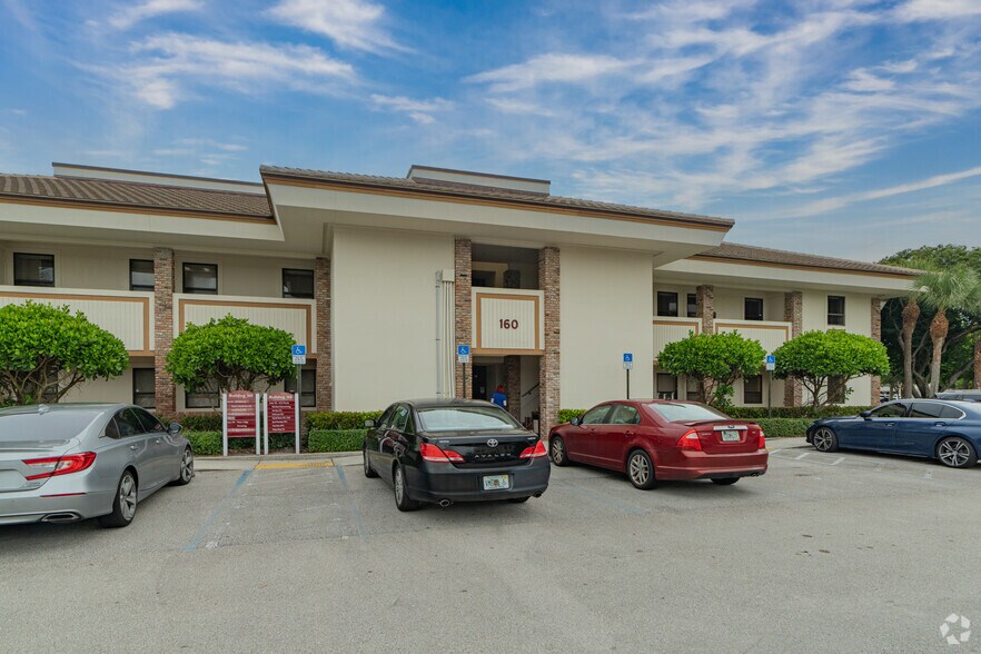 More Photos Of 160 John F Kennedy Dr, Lake Worth Medical For Lease