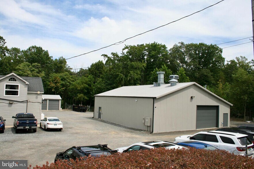 More Photos Of 12860 Hg Trueman Rd, Lusby Auto Repair For Sale