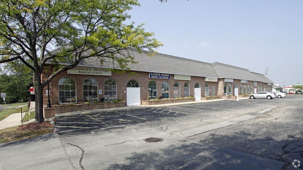 More Photos Of 7919-7961 N 76th St, Milwaukee Freestanding For Sale