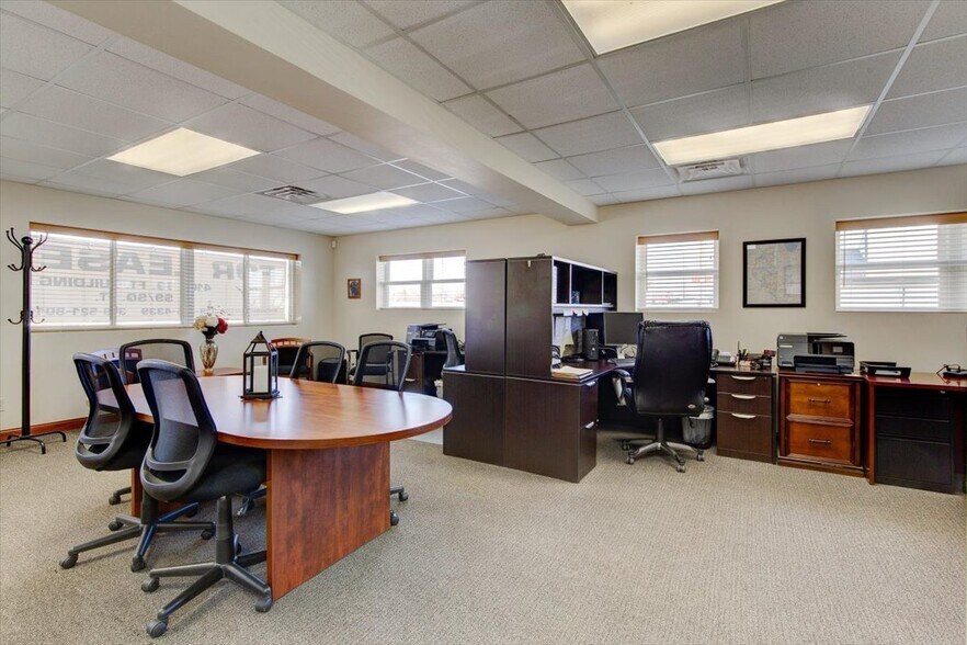 More Photos Of 2919 1st Ave SE, Cedar Rapids Office For Sale