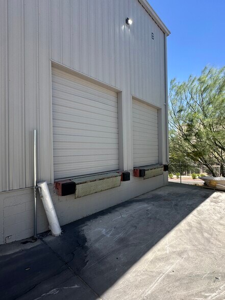 More Photos Of 1345 Geronimo Dr, El Paso Distribution For Sale