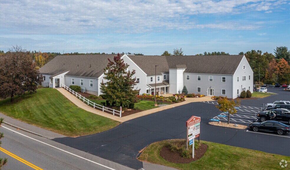More Photos Of 23 Stiles Rd, Salem Medical For Sale
