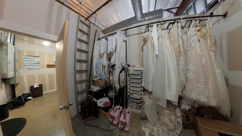 More Photos Of 828 FM 646, League City General Retail For Sale