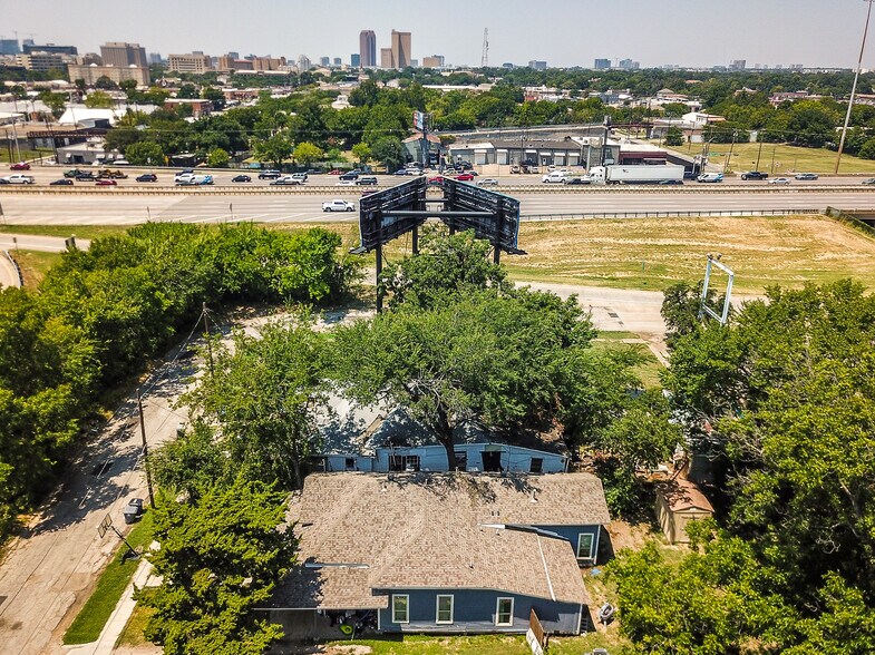 More Photos Of 708 Fletcher St, Dallas Land For Sale