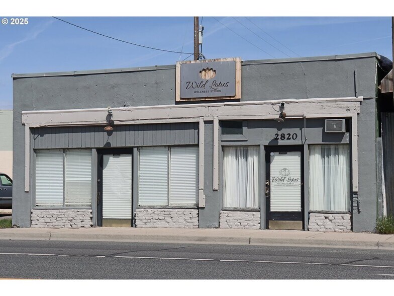 Primary Photo Of 2820 Broadway St, Baker City Flex For Sale