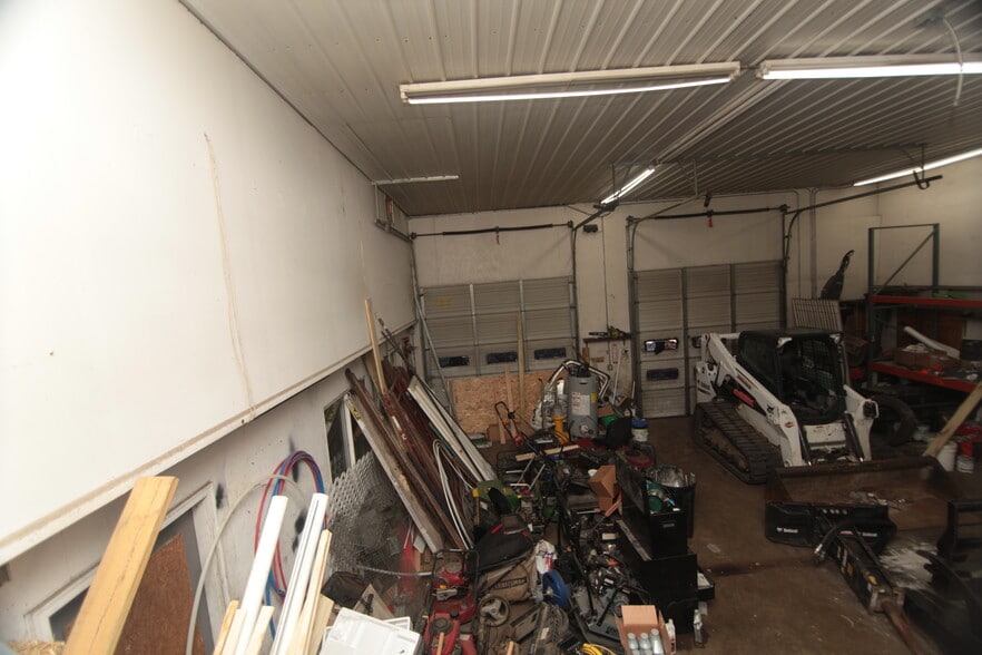 More Photos Of 4706 12th St, Rock Island Auto Dealership For Sale