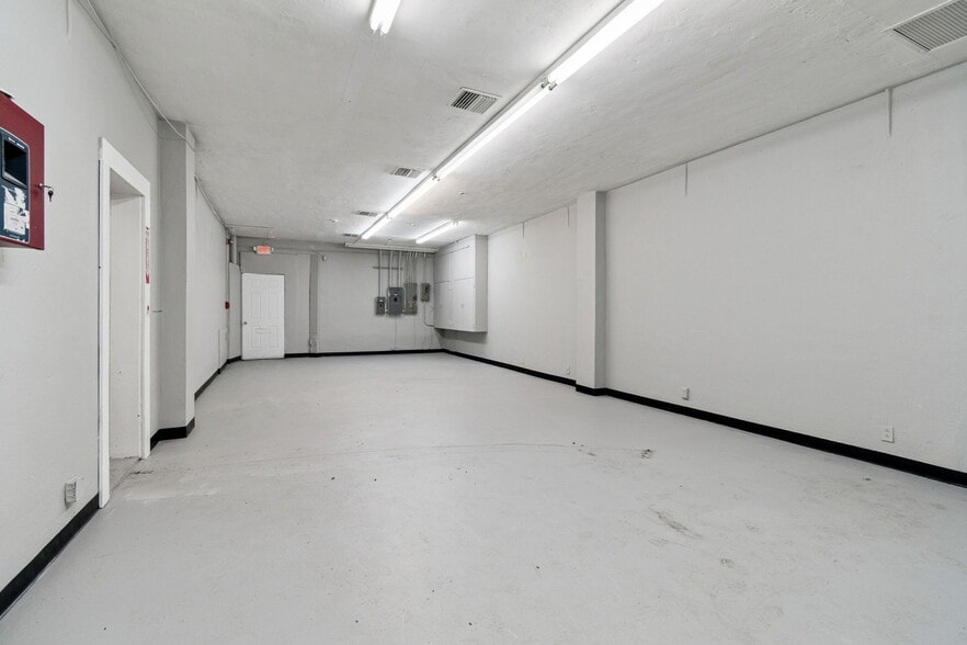 More Photos Of 715 McDuff Ave N, Jacksonville Storefront Retail Residential For Sale