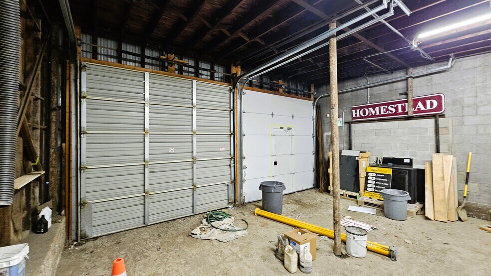 More Photos Of 541 Montreal St, Kingston General Retail For Lease