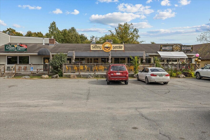 More Photos Of 454 Mountain Rd, Stowe Convenience Store For Sale