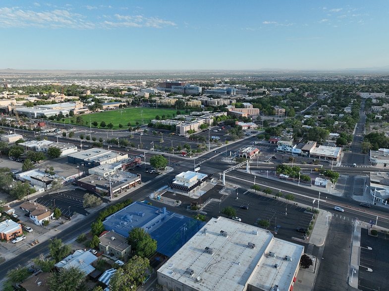 More Photos Of 106 Girard Blvd SE, Albuquerque Freestanding For Lease