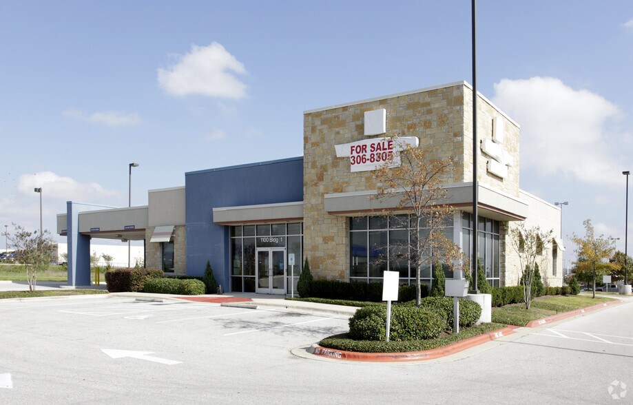 More Photos Of 12901 N I-35 Service Rd, Austin Unknown For Lease