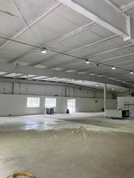 More Photos Of 7133 Sacerdote Ln, Columbus Warehouse For Lease