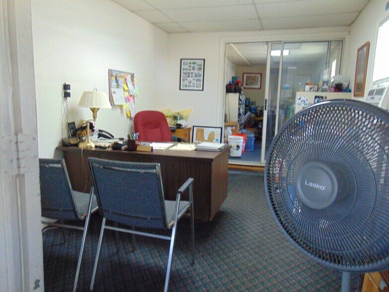 More Photos Of 121 Willow Landing Rd, Stafford Marina For Sale