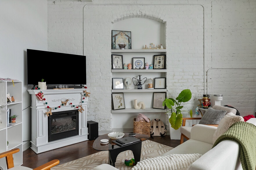 More Photos Of 601 Stockton St, Richmond Apartments For Sale