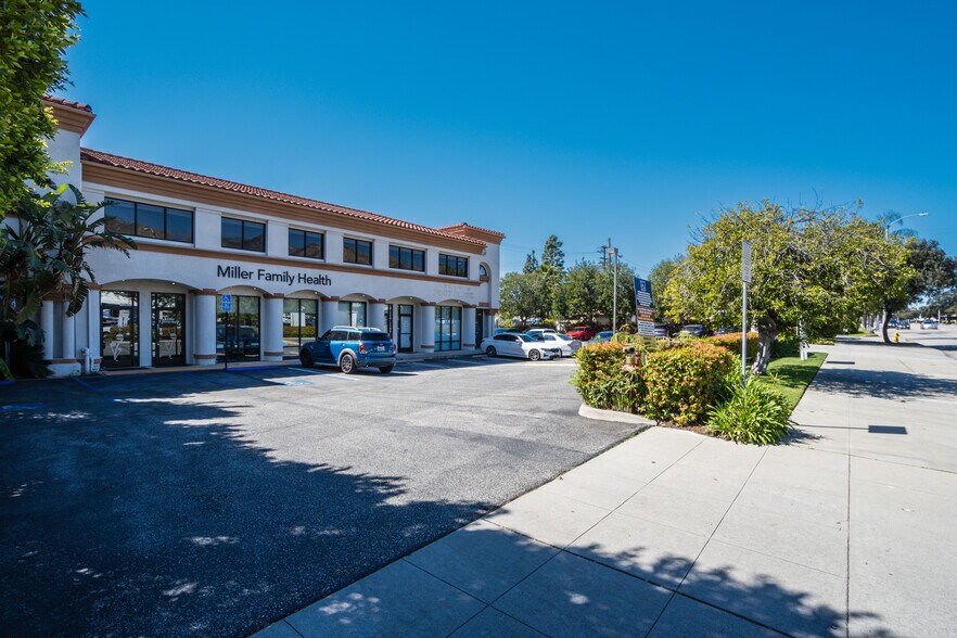 Primary Photo Of 200-222 E Foothill Blvd, Arcadia Storefront Retail Office For Sale