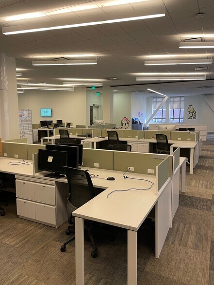 More Photos Of 49 W Maryland St, Indianapolis General Retail For Lease