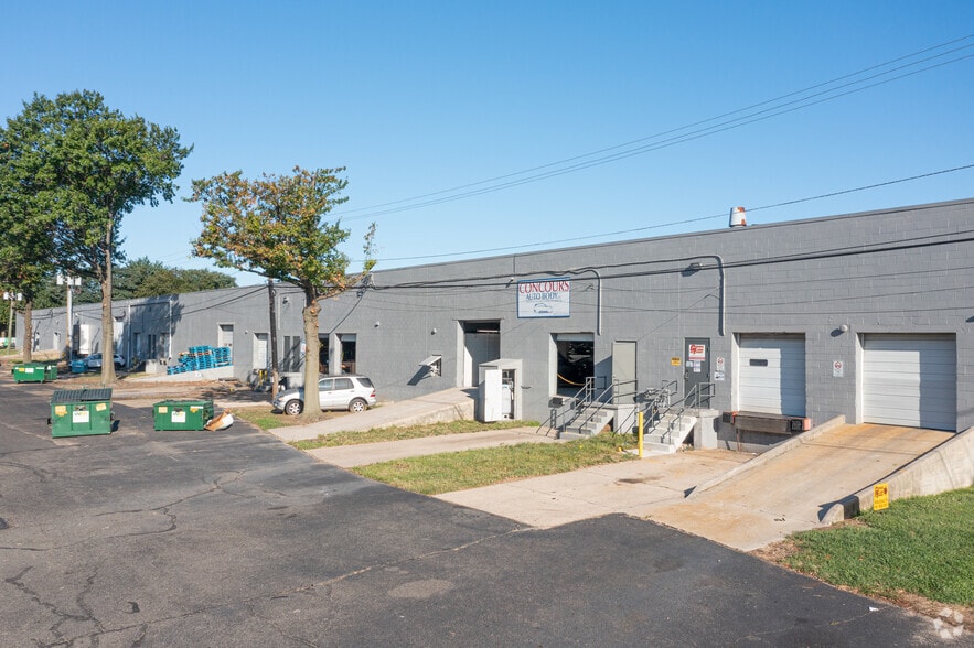 More Photos Of 815 Hylton Rd, Pennsauken Warehouse For Lease
