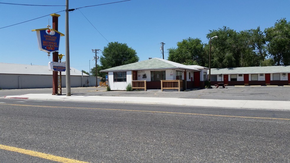 More Photos Of 515 Cornell Ave, Lovelock Hotel For Sale