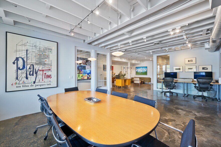 More Photos Of 3347 Motor Ave, Los Angeles Loft Creative Space For Lease
