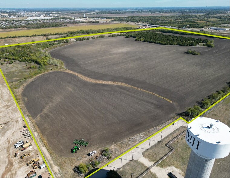 Primary Photo Of S IH-35, Hewitt Land For Sale