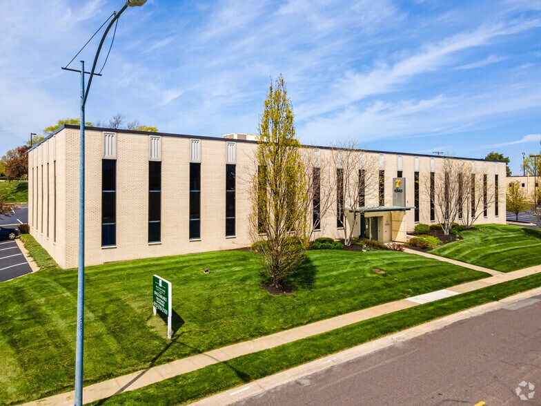 More Photos Of 6811 Shawnee Mission Pky, Overland Park Unknown For Sale