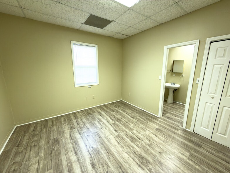 More Photos Of 5887 Highway 320, Carnesville Specialty For Sale