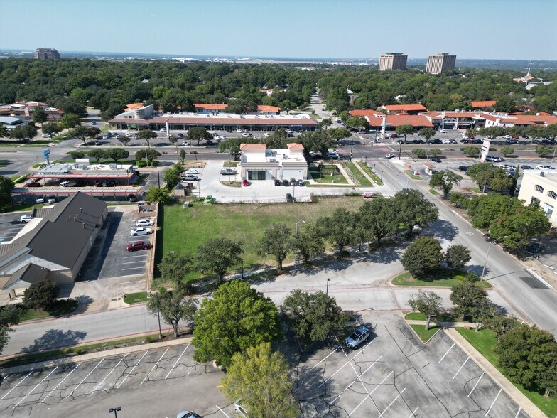 More Photos Of 6201 Camp Bowie Blvd, Fort Worth Land For Lease