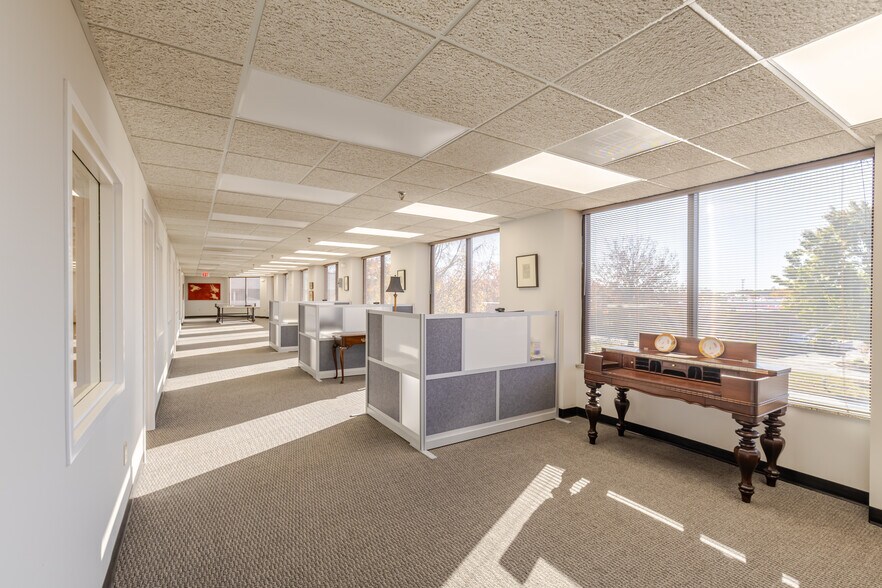 More Photos Of 1960 Crossbeam Dr, Charlotte Light Distribution For Sale