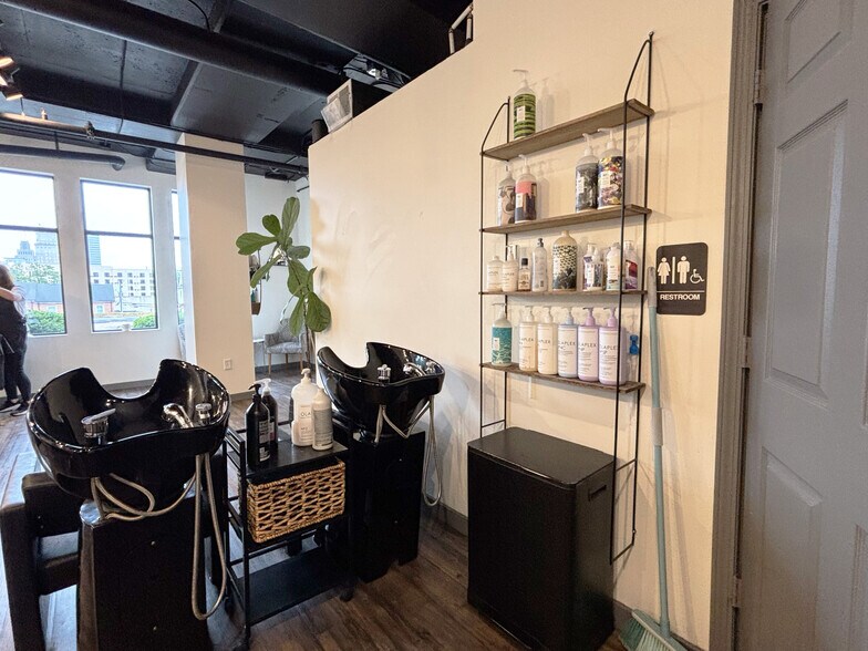 More Photos Of 360-370 N Broad St, Winston-Salem Storefront Retail Office For Sale