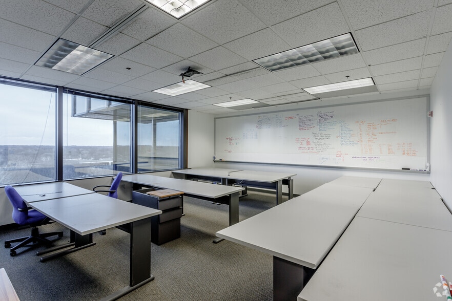 Photo of 8th Floor Ste 810