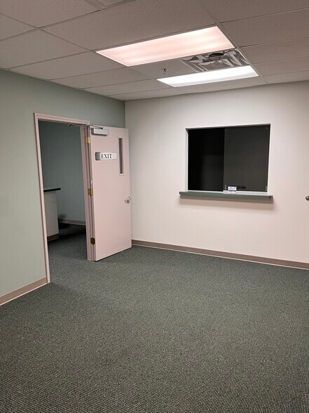 More Photos Of 1010 Medical Center Dr, Hardeeville Medical For Lease