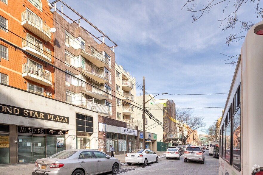 More Photos Of 13241 41st Rd, Flushing Apartments For Sale