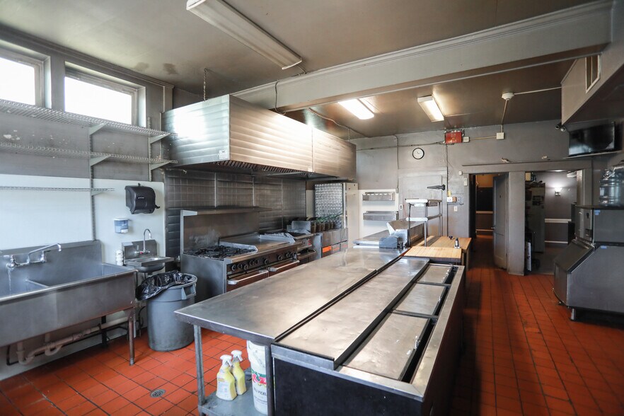More Photos Of 501 Broad St, Emmaus Storefront Retail Residential For Sale